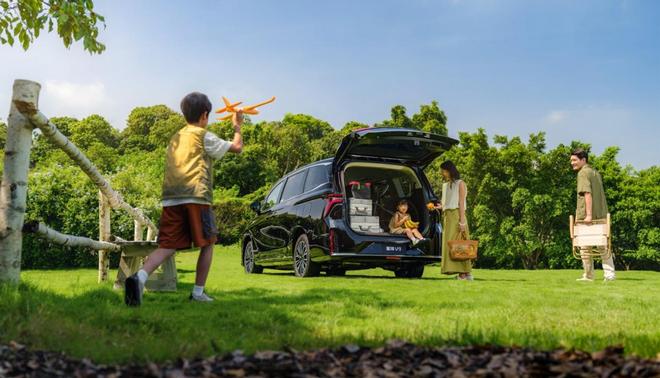 新定义家庭出行彻底终结“伪露营时代”冰球突破网站“露营神车”星海V9重(图6) 新定义家庭出行彻底终结“伪露营时代”冰球突破网站“露营神车”星海V9重(图6)