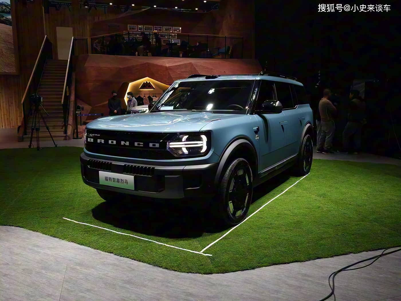 全地形露营SUV”亮相！增程纯电双动力冰球突破2025广州车展：全球首款 “(图2)